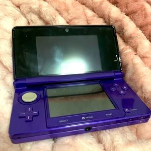 Nintendo 3DS Purple